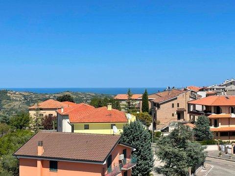 Appartamento a Acquaviva Picena