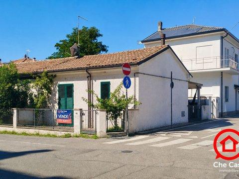 Casa indipendente in Via Ex Tiro a Segno, 48, San Mauro in Valle - Torre del Moro, Cesena