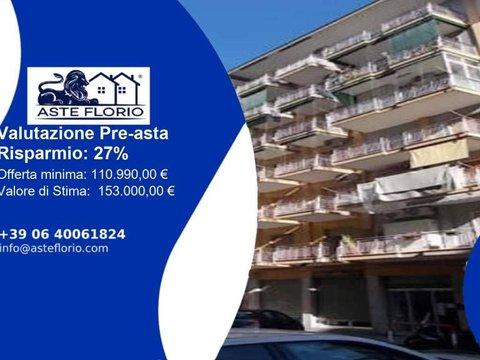 Trilocale in Viale Turati, 33, Centro Storico, Giugliano in Campania