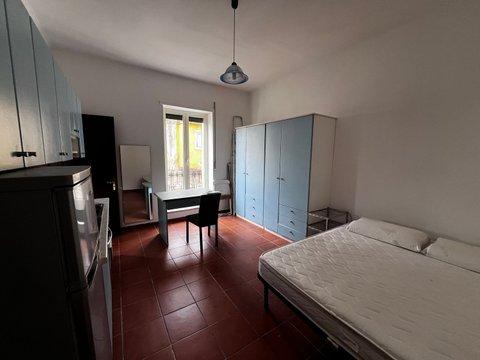 Appartamento in Vico Campagnari, 21, Mercato-Pendino, Napoli