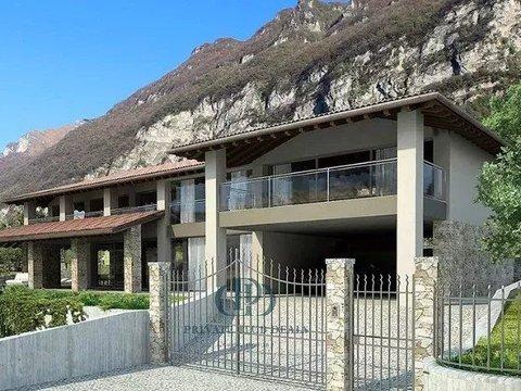 Villa in Via Ranzato, Moltrasio