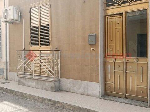 Appartamento in Via Montebello, 10, Centro - Lungomare, Avola