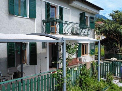 Villetta a schiera in Via Pezzè, Lamon
