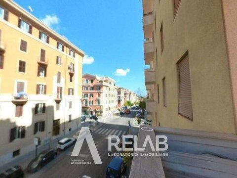 Bilocale in Via Lorenzo il Magnifico, 50, Bologna, Roma