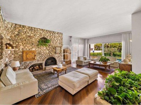 Villa in Via Guglielmo Marconi s.n.c, Desenzano Centro, Desenzano del Garda