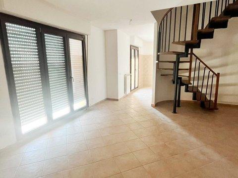 Appartamento su due piani a Caniga, Sassari
