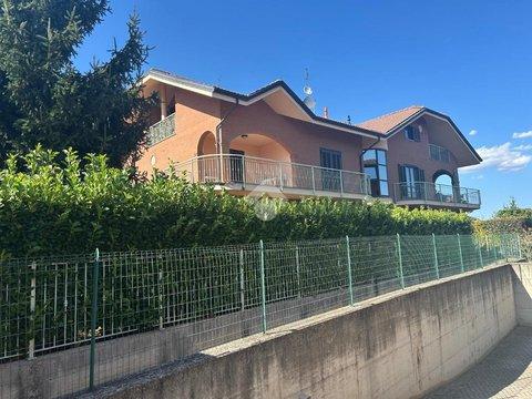 Trilocale in Via Leonardo Da Vinci, 35 b, Bruino