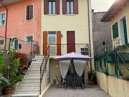 Casa indipendente in Via Don L. Alberghini, 16, Bardolino