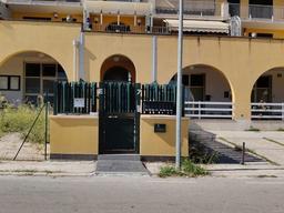 Appartamento su due piani in Via Ugo Foscolo, 161, Centro - Lungomare, Avola