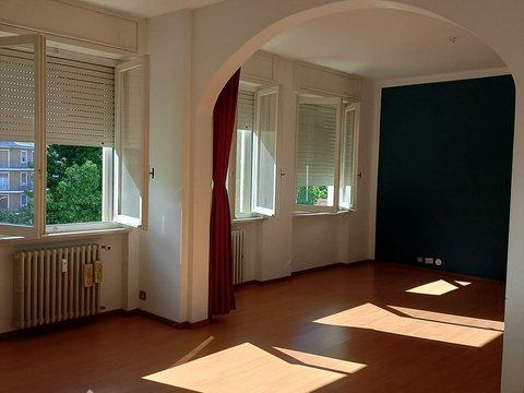 Trilocale in Corso XXVI Aprile, 15, Semicentro, Vercelli