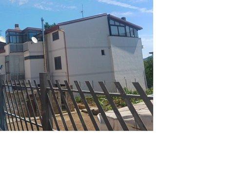 Casa indipendente in Frazione sarnelli, 15, Avigliano