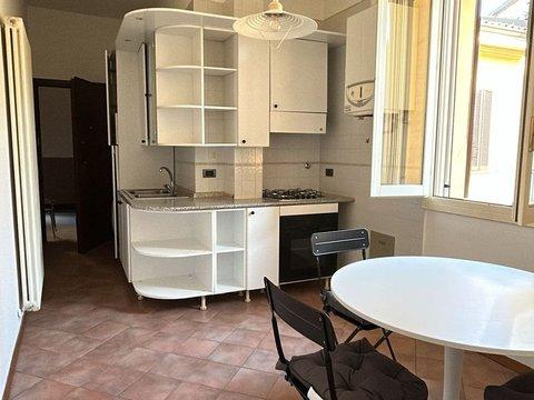 Bilocale in Via Mascarella, 30, Irnerio, Bologna