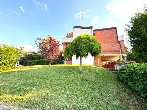 Appartamento in Via R. Morandi, Castel San Pietro Terme