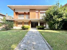Villa in Via Cavalieri di Vittorio Veneto, 7, Nogara