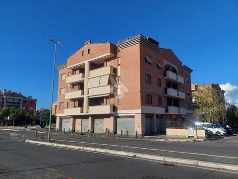 Trilocale in Via Fraine, 1, Castelverde, Roma