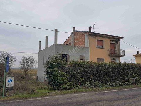 Villa in Via dell Idice, Medicina