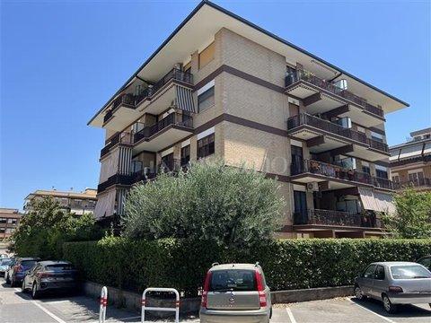 Appartamento in Via di Scorticabove, San Basilio, Roma
