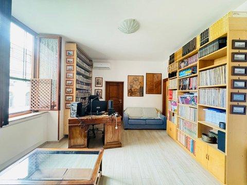 Monolocale in Via Pontenuovo, 28, San Lorenzo, Napoli