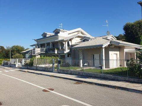 Trilocale in Via Facciotti, Boschetti - Dolci - Broglie, Peschiera del Garda