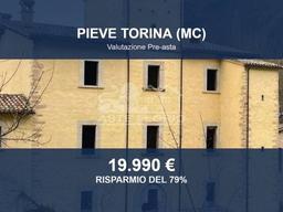 Villa in Via Valnerina, 2, Visso