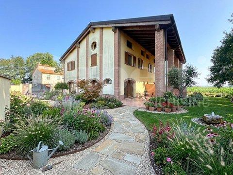 Villa in Via Pellicciari, 26, Malalbergo