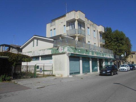 Bilocale in Via G. Mameli, 4, Porto Garibaldi, Comacchio