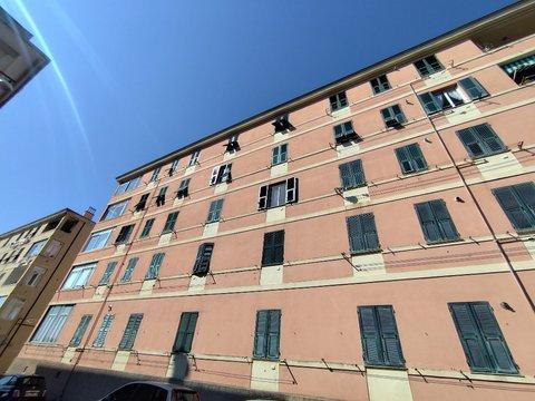 Bilocale in Via all'Asilo Davide e Delfina Garbarino, Dinegro - Angeli, Genova
