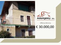 Casa indipendente in Via Vittorio Veneto, 7, Travedona Monate