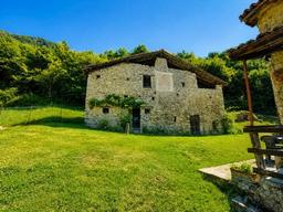 Casale/cascina in Strada Po, 4, Pertica Bassa