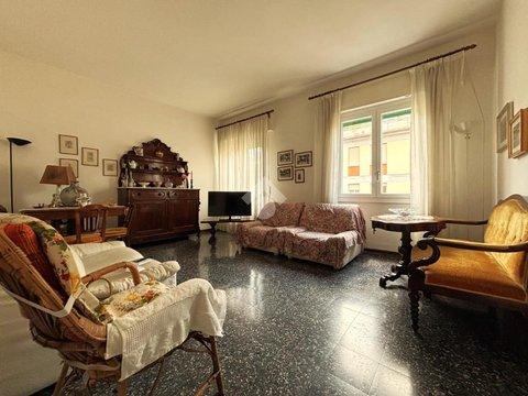 Quadrilocale in Via della Rondinella, 16, Coverciano, Firenze