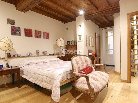 Appartamento su due piani in Corte Pini s.n.c, Centro Storico, Lucca