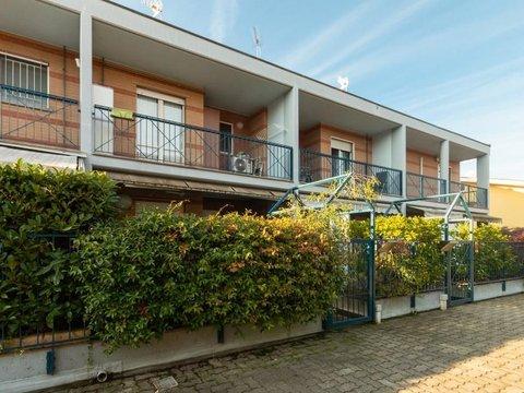 Villetta a schiera in Via A. Volta, 67, Centro, Settimo Torinese