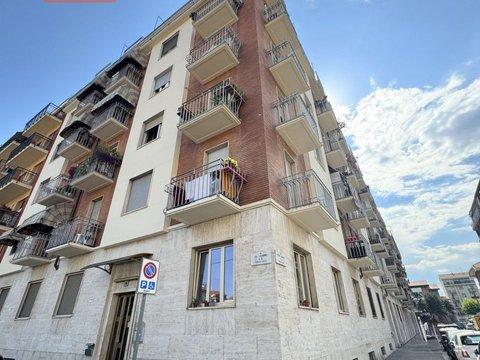 Quadrilocale in via Val Lagarina 18, Pozzo Strada, Torino