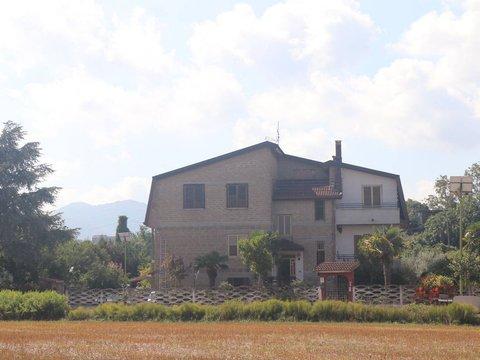 Appartamento a Dugenta