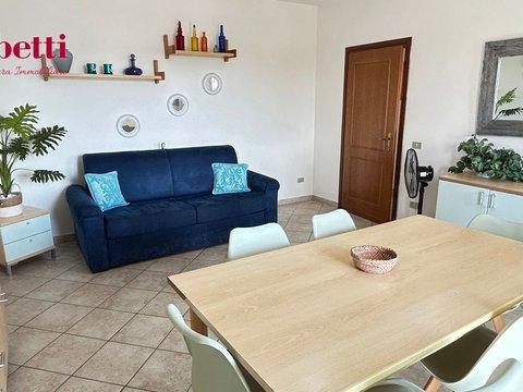 Appartamento in Via Valle D'Aosta, 31, Centro, Santa Teresa Gallura