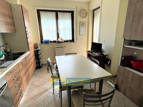 Appartamento in Via Bari, Chieti Scalo, Chieti