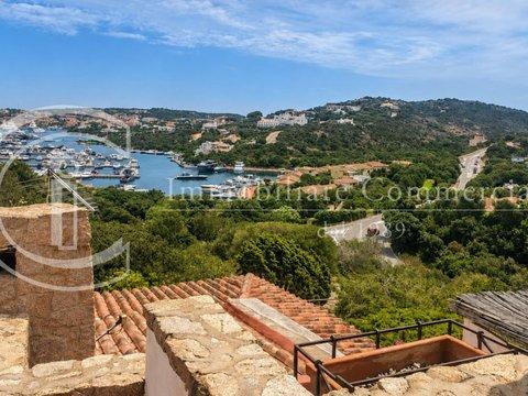 Villetta bifamiliare in Via della Gomena, 2, Marina di Porto Cervo, Arzachena