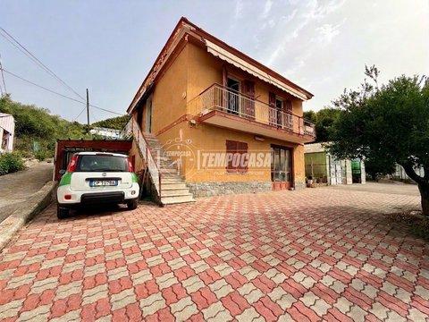 Casa indipendente in Strada del colle, 13, Poggio - Bussana, Sanremo