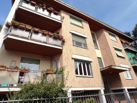 Trilocale in Via Paolucci de Calboli, 40, Sant'Andrea, Novara