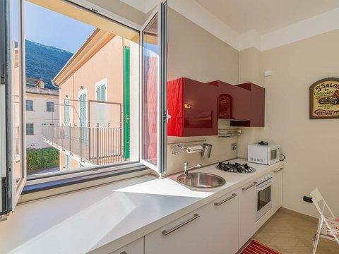 Bilocale in Via Domenico Brunenghi, 146, Finalborgo - Perti - Gorra, Finale Ligure