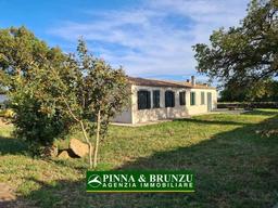 Villa in Via Giuseppe Garibaldi, Abbasanta