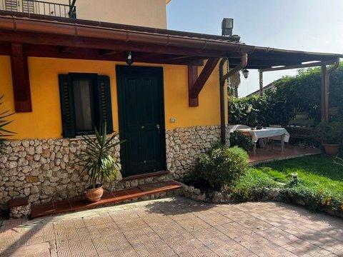Villetta a schiera in Sp5, 103, Due Fontane - Fontanelle - Sant'Elia, Caltanissetta