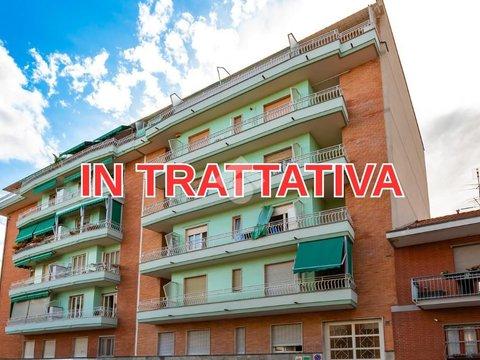 Bilocale in Via Giuseppe Timermans, 3, Parella, Torino