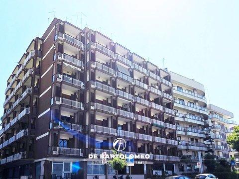 Trilocale in Viale Virgilio, 101, Italia-Montegranaro, Taranto