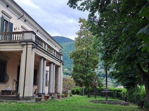 Villa a Vaiano