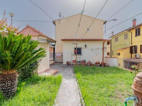 Casa indipendente in Via Barca di Noce s.n.c, San Frediano a Settimo, Cascina