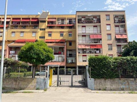 Appartamento in Via Alfredo Micoloni, 11, Pastena - Mercatello - Mariconda, Salerno