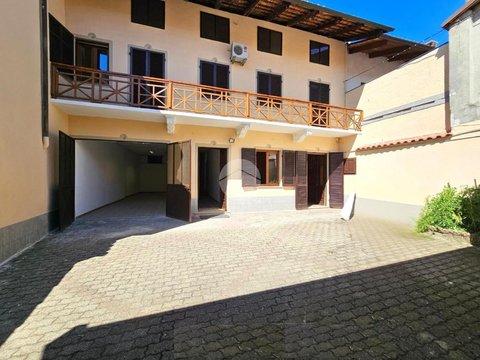 Casa indipendente in Via Vittorio Veneto, 21, Caluso