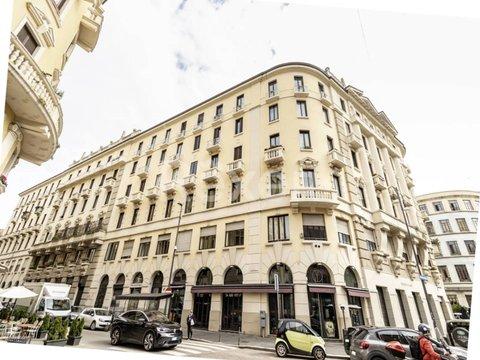 Trilocale in via Celestino IV, 11, Carrobbio - Cinque Vie, Milano