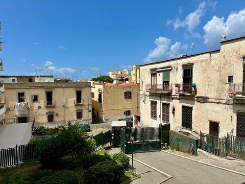 Trilocale in I Vico Trotti, s.n.c, Centro Storico, Torre del Greco